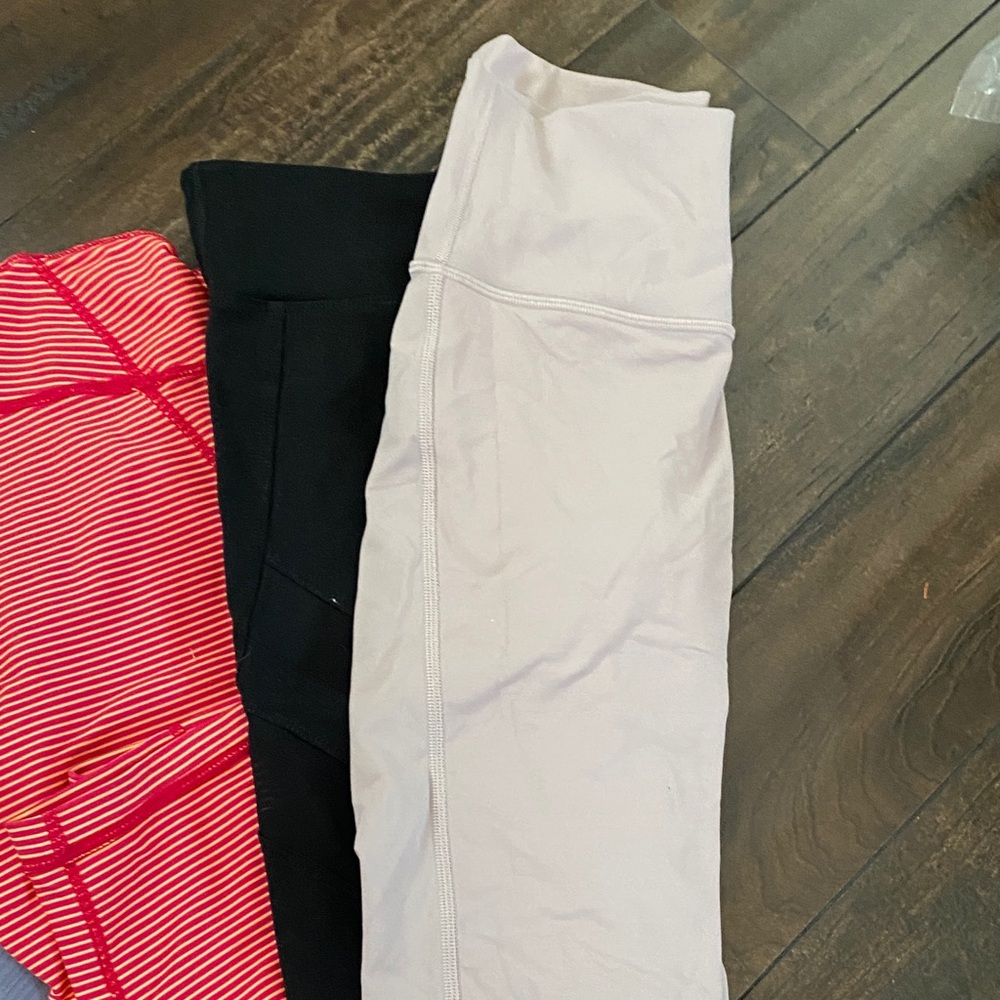 Women's Multi-Color Leggings Set - Picture 7 of 10
